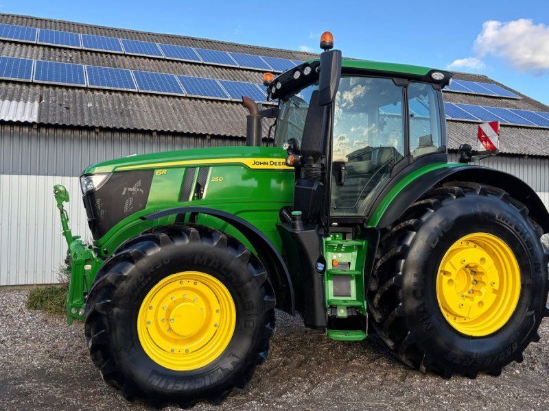 John Deere 6155R AutoTrac og Sektionskontrol