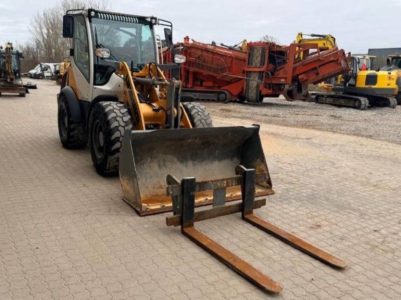 Liebherr L506C