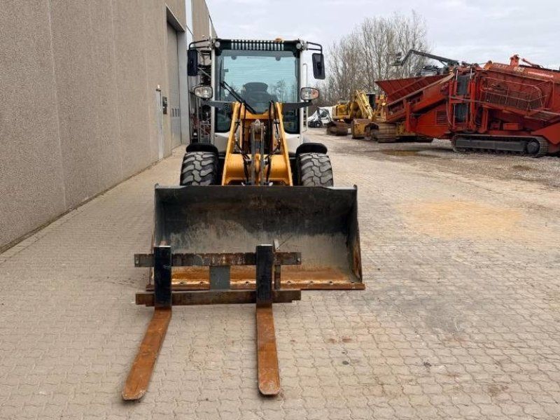 Liebherr L506C