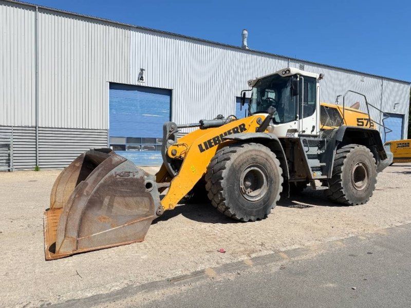 Liebherr L 576