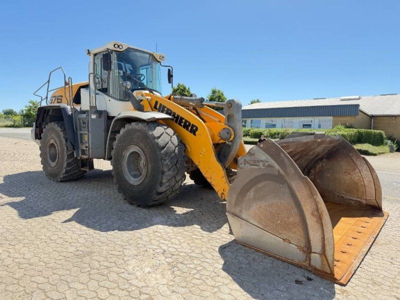 Liebherr L 576