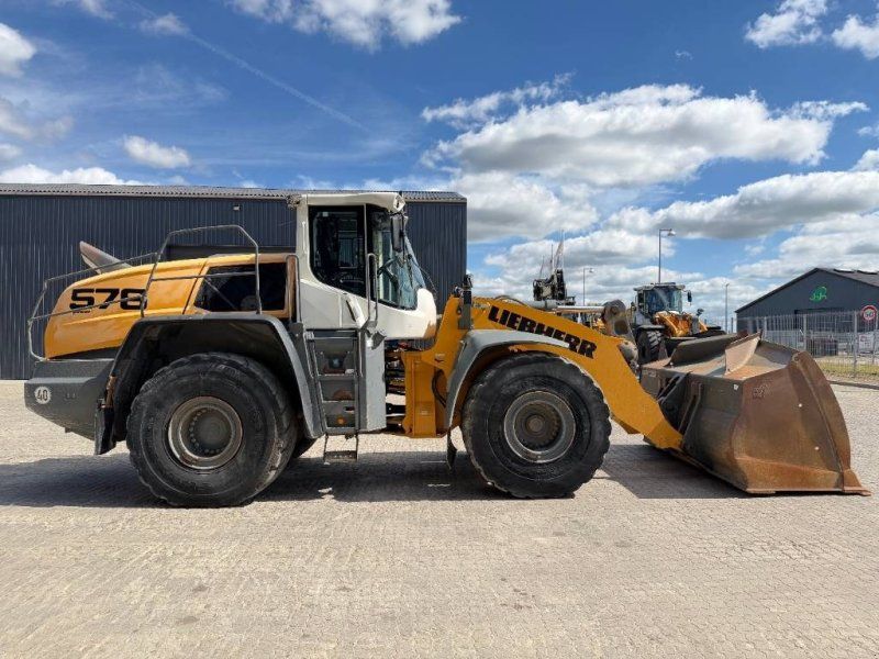 Liebherr L 576