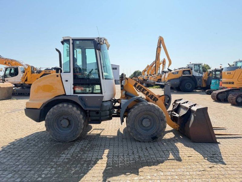 Liebherr L 507