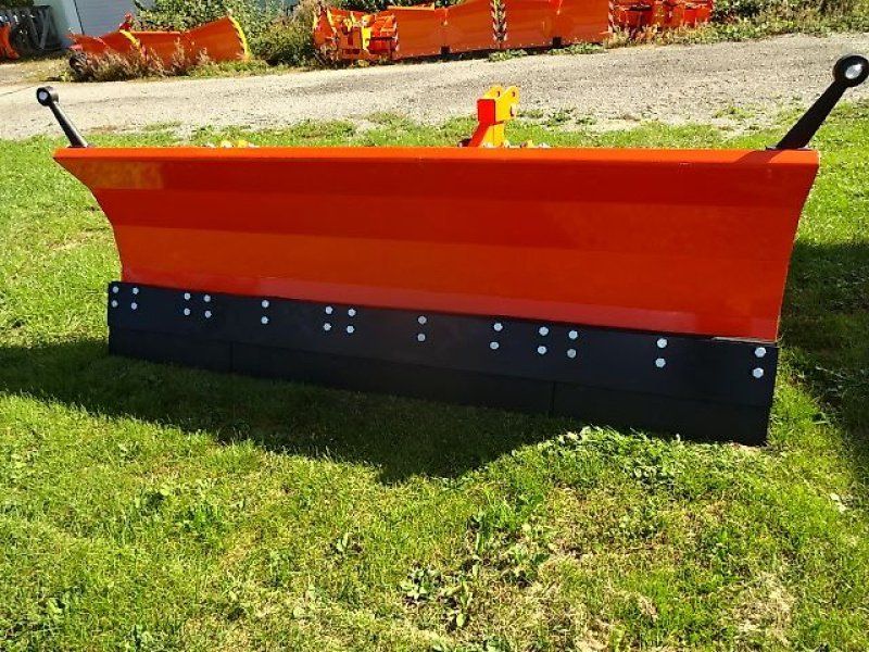 Schneeschild 2 Meter- H L M Hydraulisch schwenkbar- Anbau