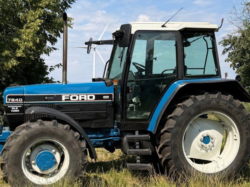 Ford 7840