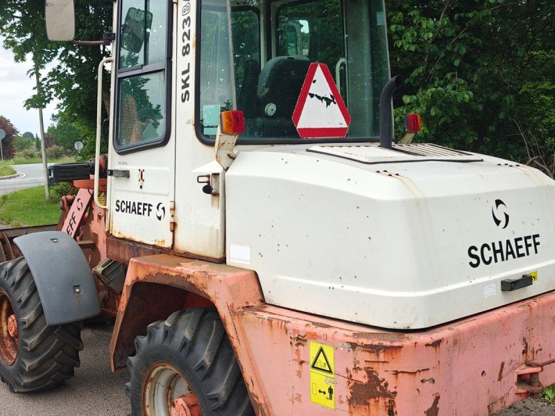 Schaeff SKL 823