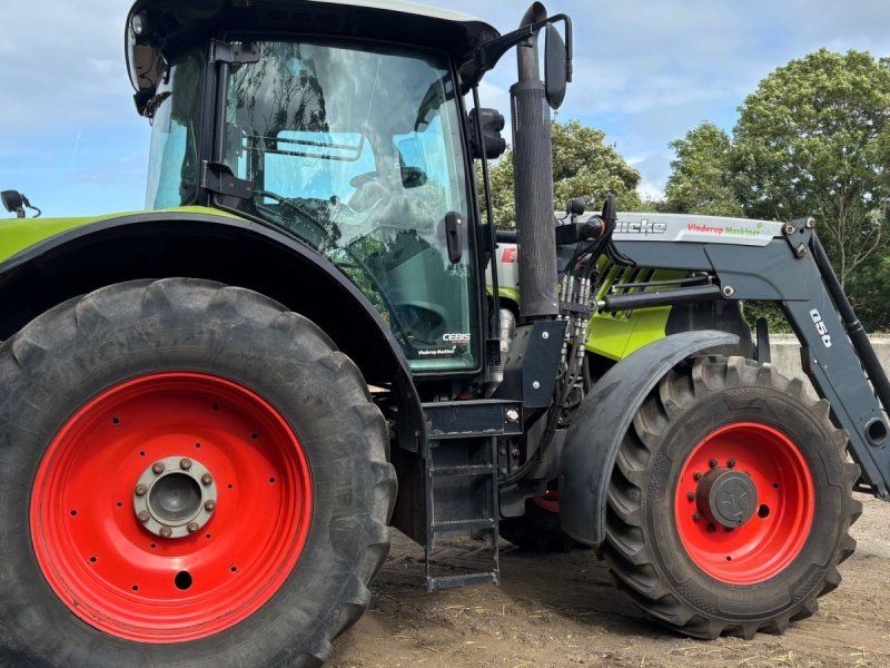Claas ARION 550 CEBIS