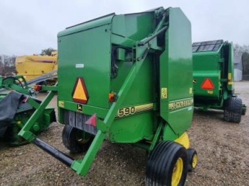 John Deere 590