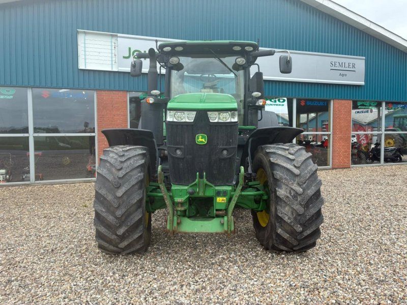 John Deere 7310R