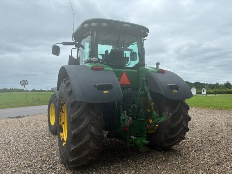 John Deere 7310R