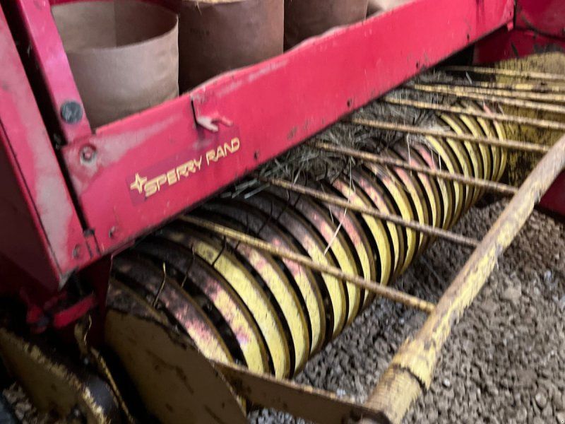 New Holland 274 HAYLINER