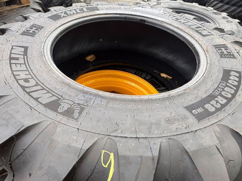 Michelin 440/80R28