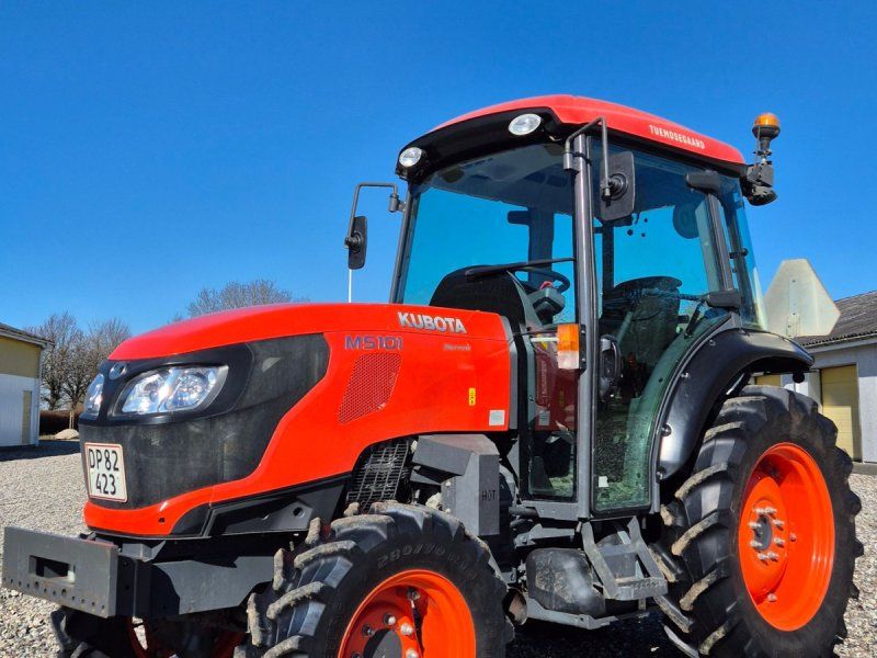 Kubota M5101 Narrow