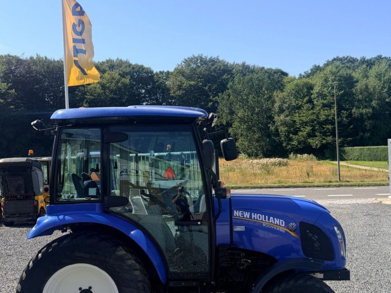 New Holland Boomer 50