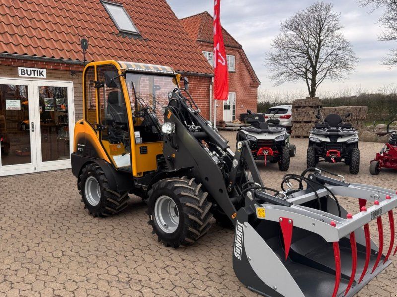 Eurotrac W12S med førerhus