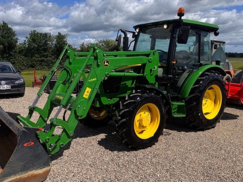 John Deere 5075E