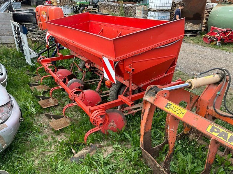Kverneland 1400