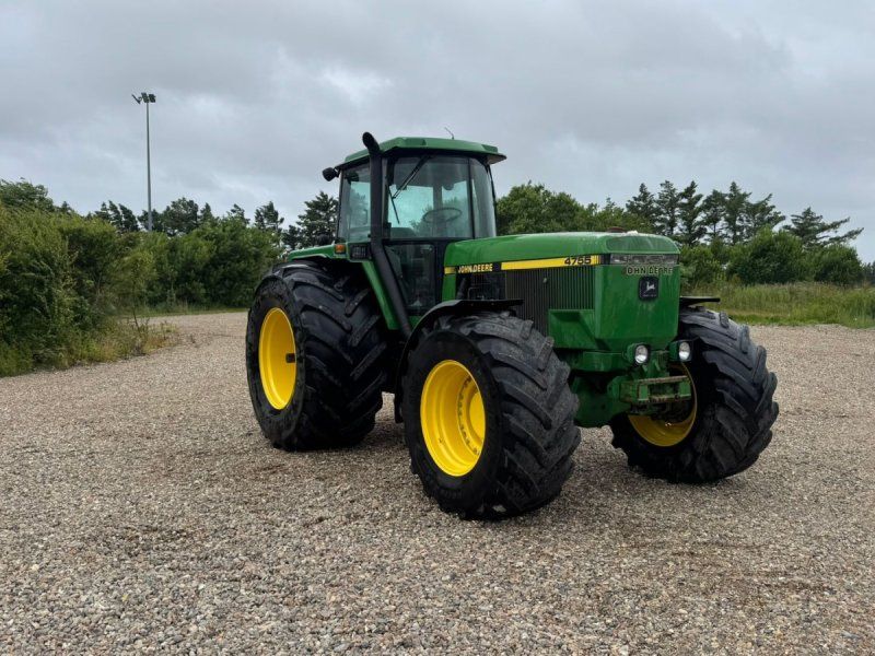 John Deere 4755