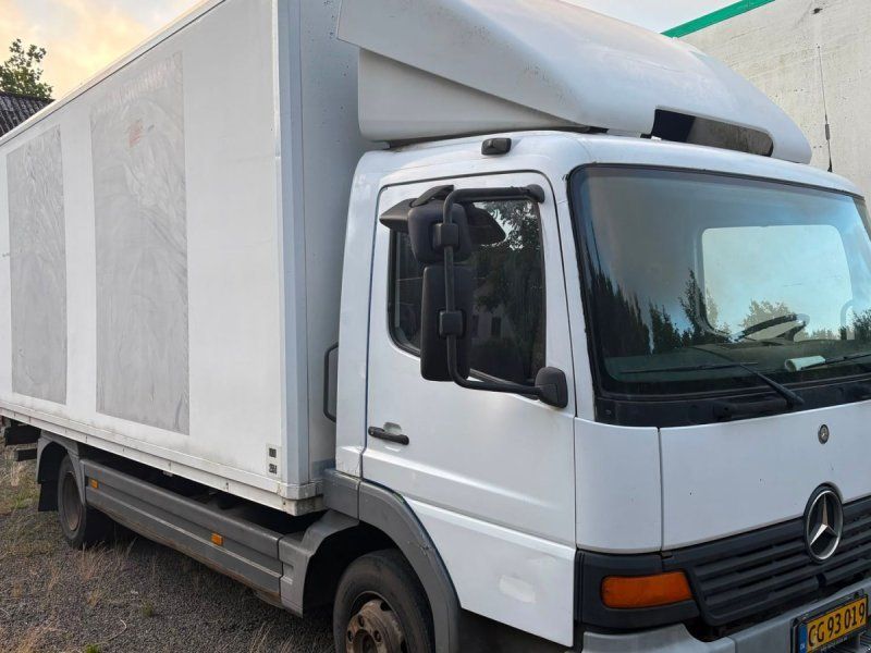 Mercedes-Benz Atego 815