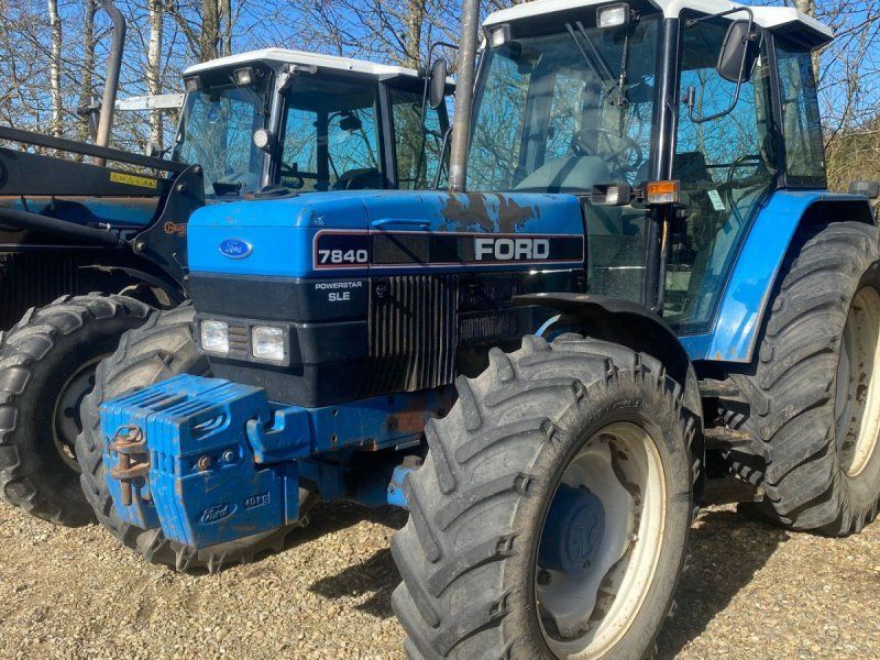 New Holland 7840 SLE