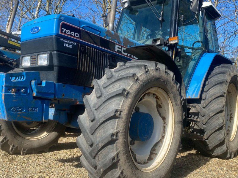 New Holland 7840 SLE