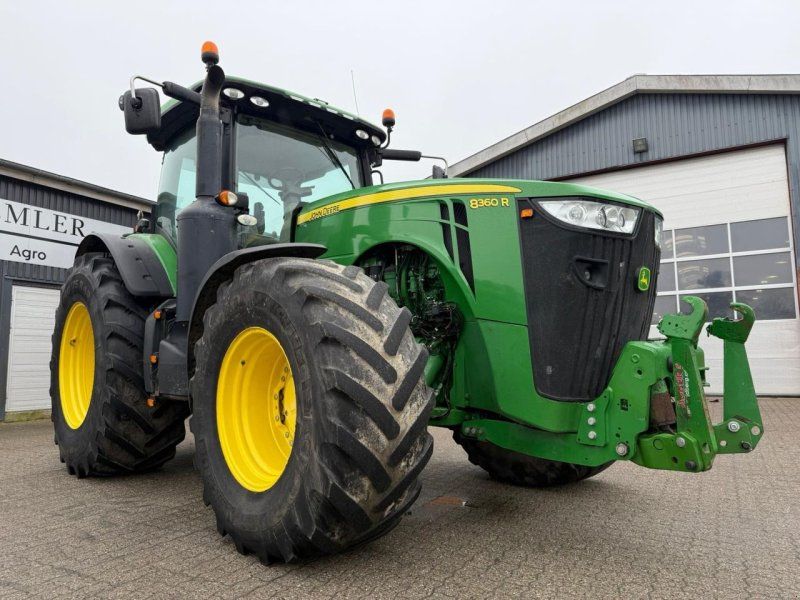 John Deere 8360