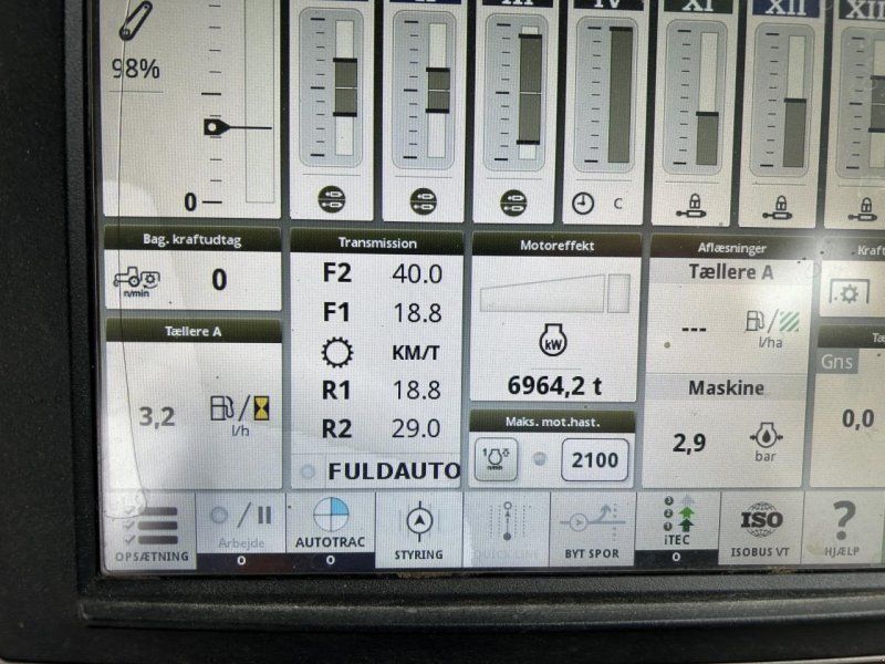 John Deere 6215R