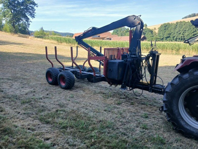 Rückewagen mit Kran