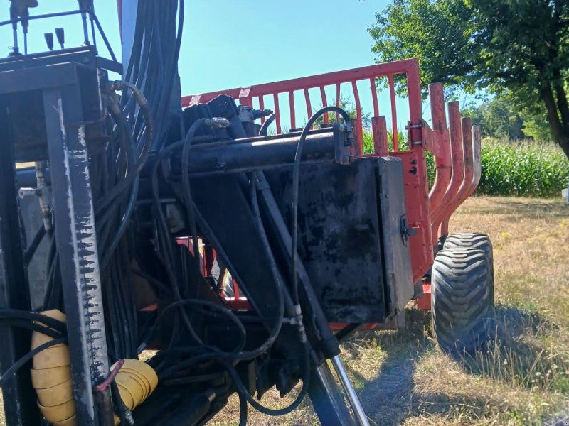 Rückewagen mit Kran