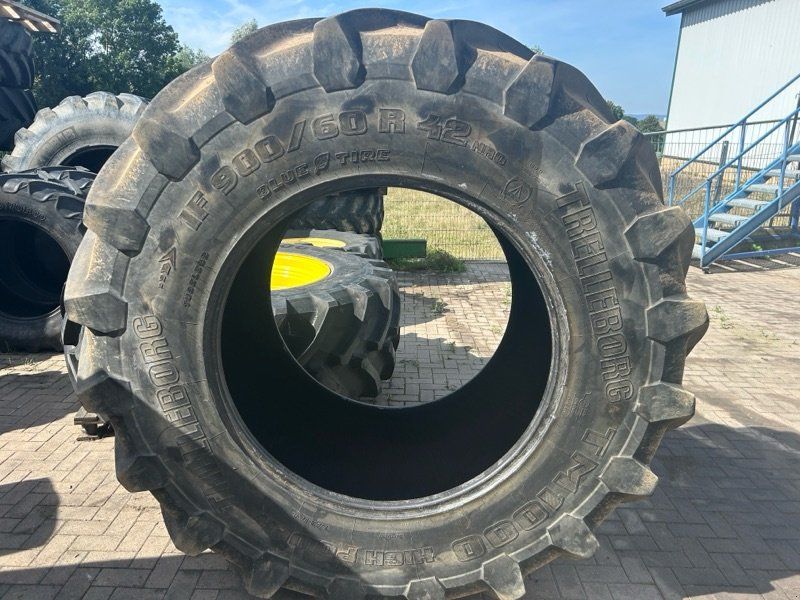 Trelleborg 900/60R42