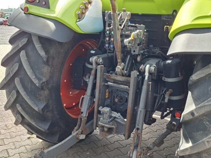 Claas Arion 450
