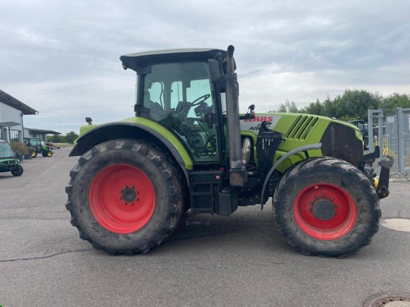 Claas Arion 640