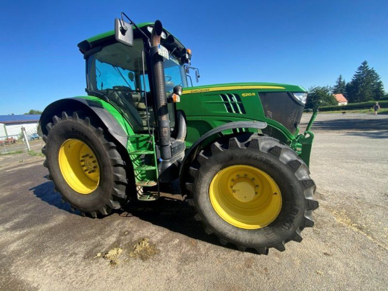 John Deere 6210R
