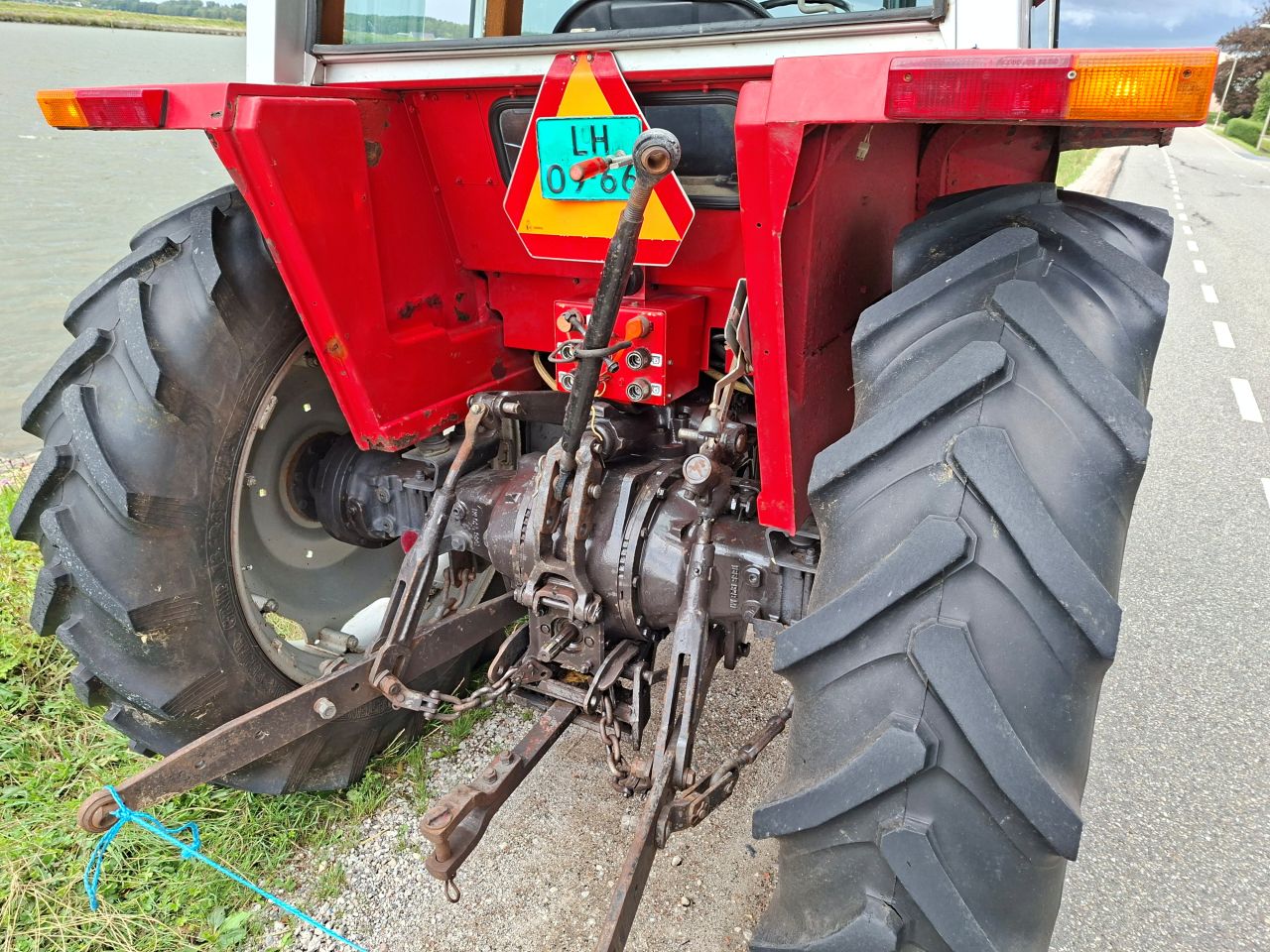 Massey Ferguson 675