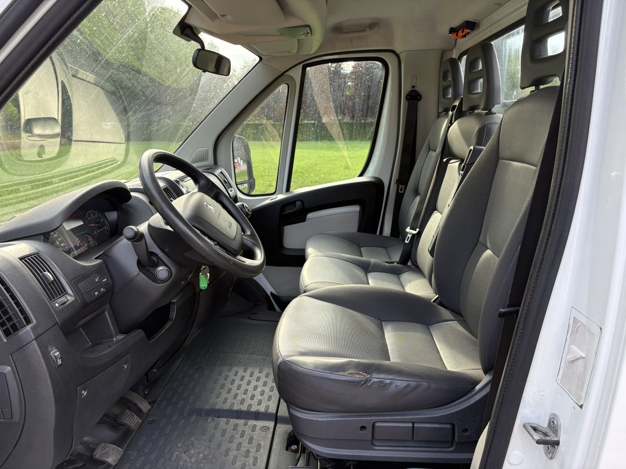 Be trekker PEUGEOT BOXER clixtar open laadbak met kraan N1
