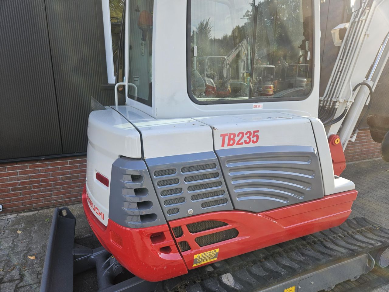 Takeuchi TB235 LSA