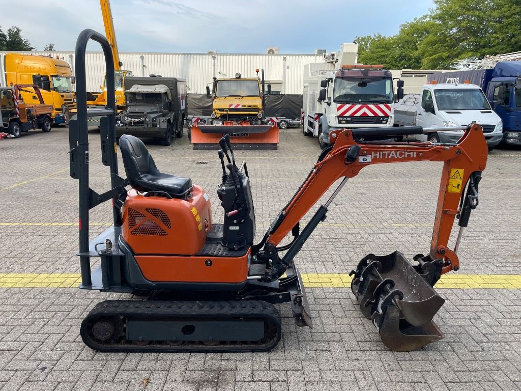 Hitachi ZX 10 U-6