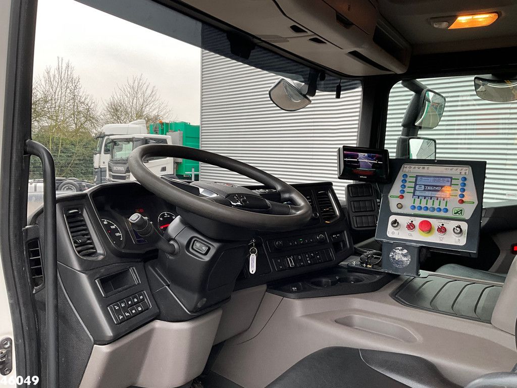 Scania P 320 Euro 6 Garbage truck 25m³ Just 134.168 km!