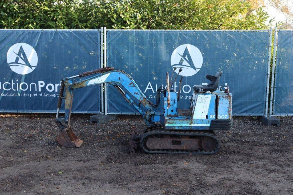 Minigraver Kobelco SK007 Diesel 8pk