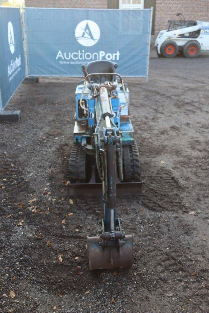 Minigraver Kobelco SK007 Diesel 8pk