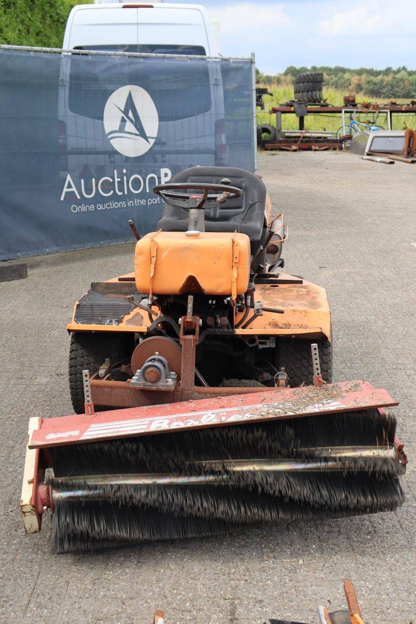 Veegmachine Agria 8300-D Diesel 27pk