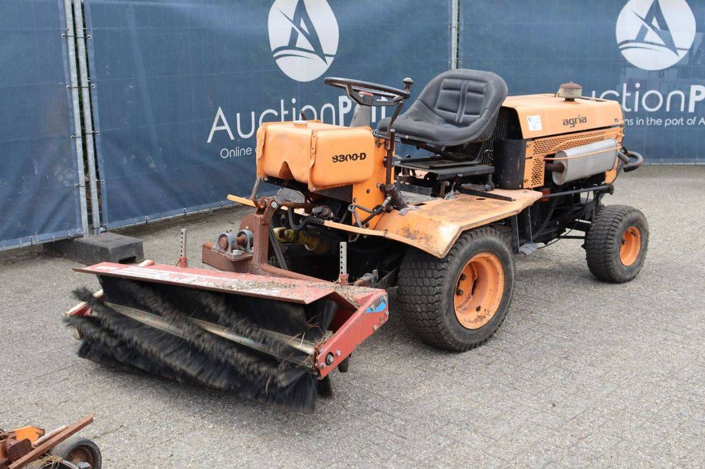 Veegmachine Agria 8300-D Diesel 27pk