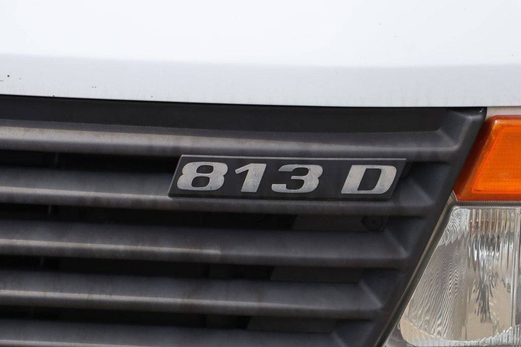 Bakwagen Vrachtwagen Mercedes-Benz Vario 813D Diesel 129pk 2010 (Marge)
