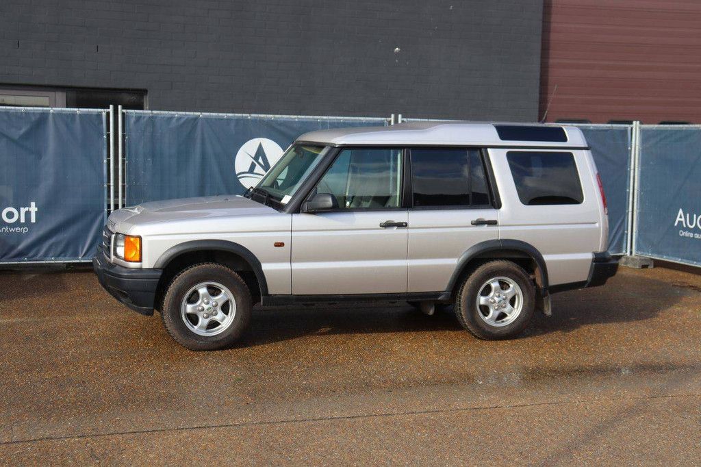 SUV Land Rover Discovery V8 Benzine 185pk 1999 (Marge)