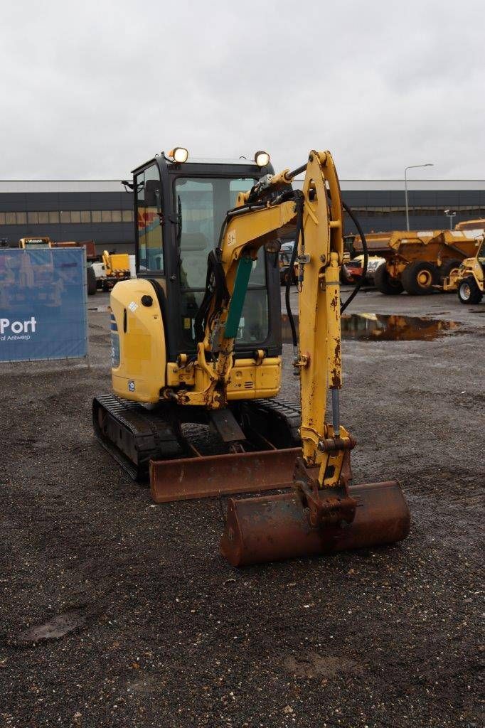 Minigraver Komatsu PC26MR-3 Diesel