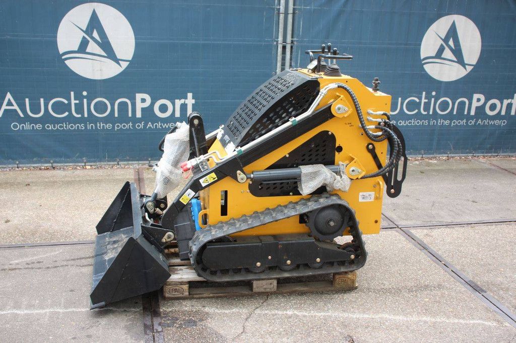 Kompaktlader T360 Benzin 2025