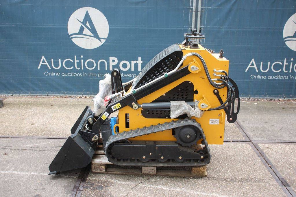 Kompaktlader T360 Benzin 2025