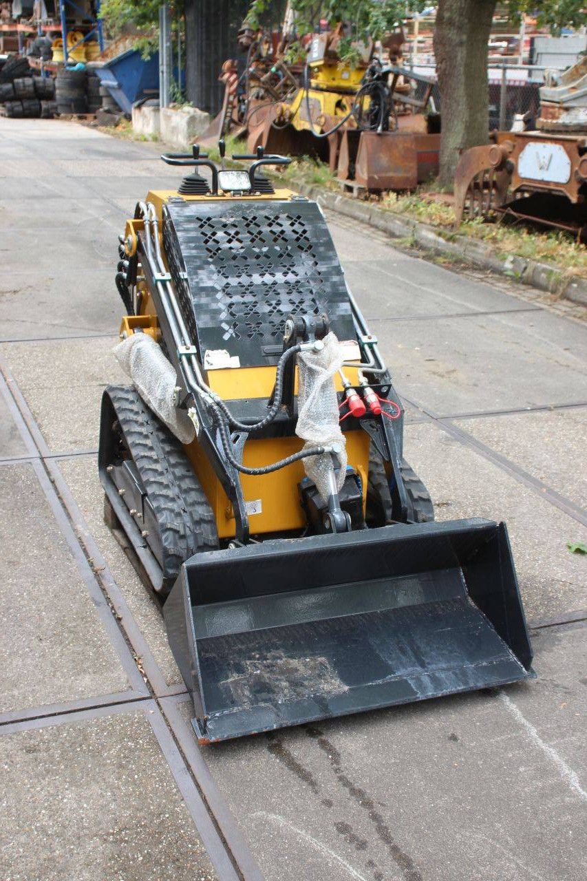 Kompaktlader T360 Benzin 2025