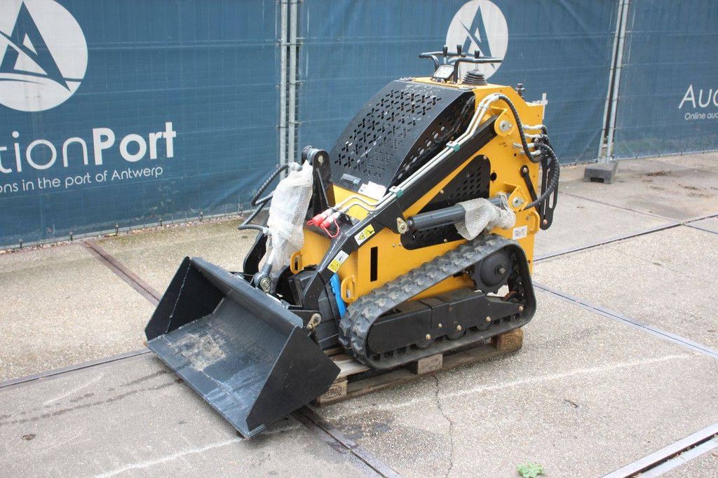 Kompaktlader T360 Benzin 2025
