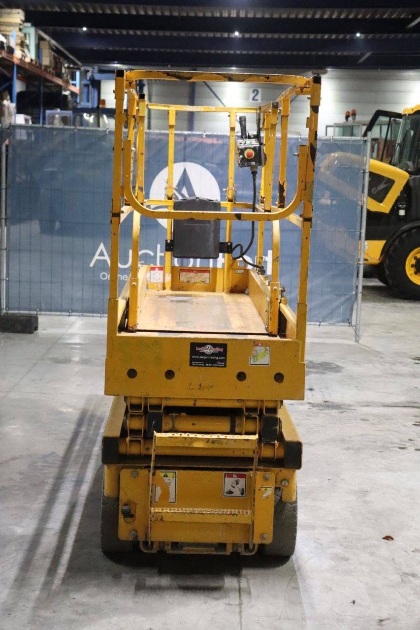 Scherenarbeitsbühne Haulotte COMPACT 8 Electric 8m 2012